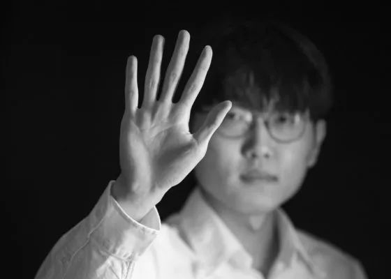 荡受被双龙3p男男